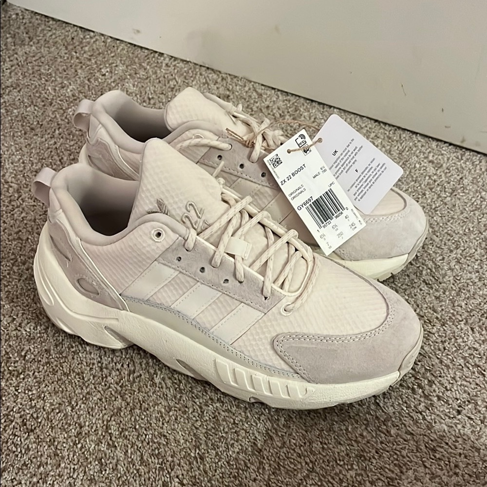 Adidas ozweego Cream Sneakers
